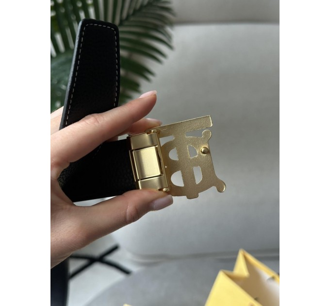 Ремінь Burberry TB: чорна шкіра, золотий акцент