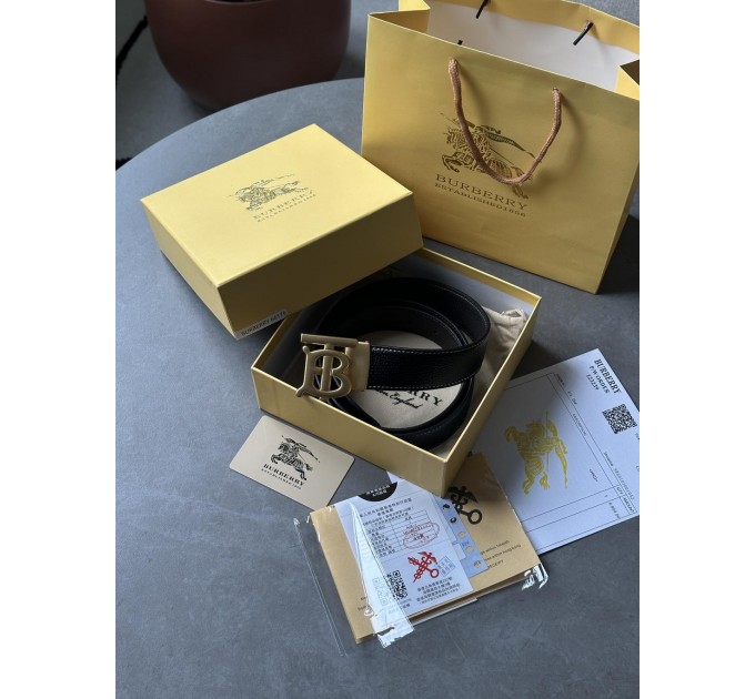 Ремінь Burberry TB: чорна шкіра, золотий акцент