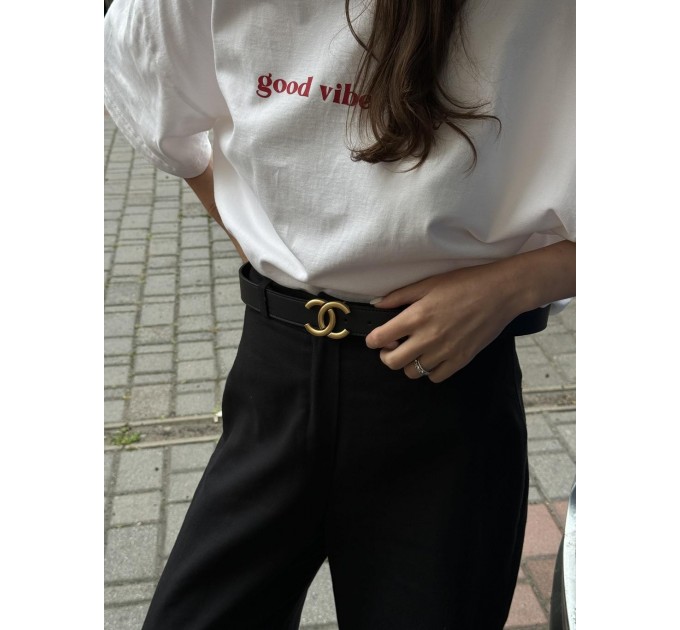 Ремінь Chanel: чорна шкіра та золота бляха