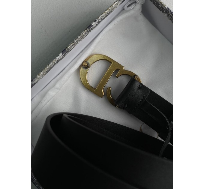 Ремінь Dior Saddle: ультрагладка шкіра та золото