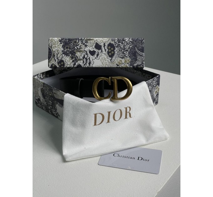 Ремінь Dior Saddle: ультрагладка шкіра та золото