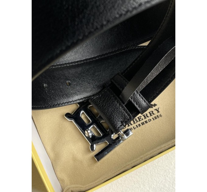 Ремінь Burberry TB: чорна шкіра, контрастна прострочка та срібло