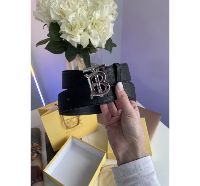Ремінь Burberry TB: чорна шкіра, контрастна прострочка та срібло