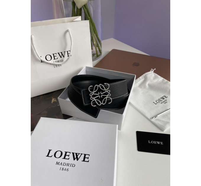Ремінь Loewe Anagram: зерниста шкіра та срібло