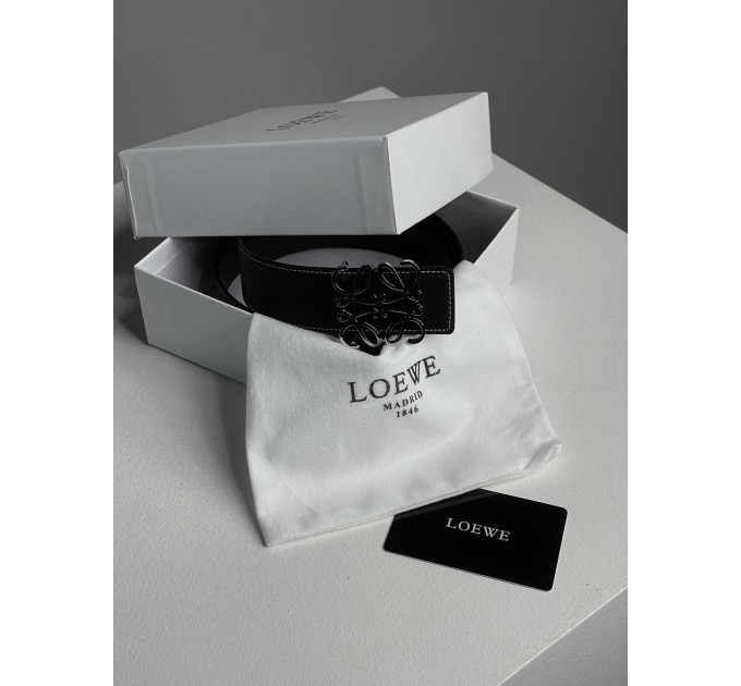 Ремінь Loewe Anagram: зерниста шкіра та срібло