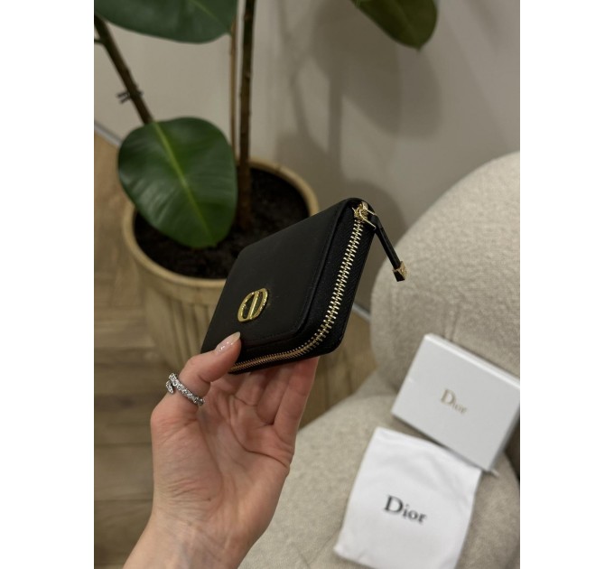 Гаманець Dior 30 Montaigne: чорна шкіра та золота фурнітура