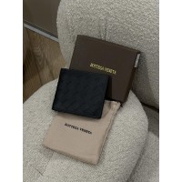 Гаманець Bottega Veneta Intrecciato Bi-Fold Wallet