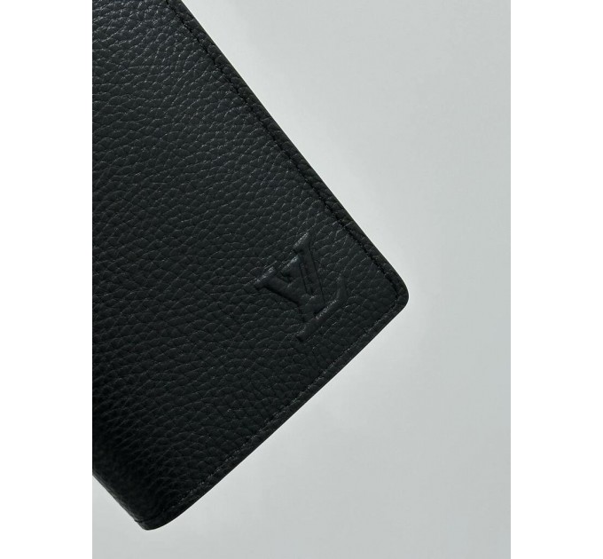 Клатч Louis Vuitton Aerogram Brazza: текстурна шкіра та чорний стиль