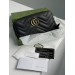 Клатч Gucci GG Marmont: стьобана шкіра Matelassé та золотий логотип