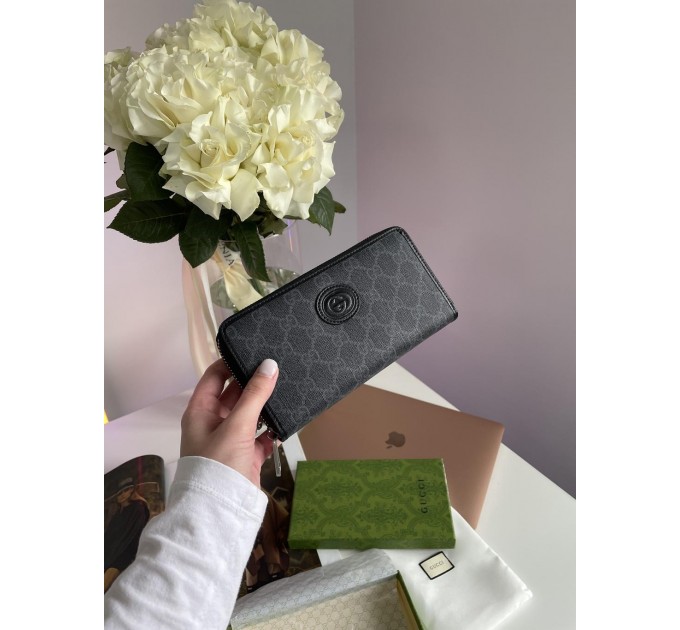 Клатч Gucci Ophidia GG: сіра канва та фірмовий стиль