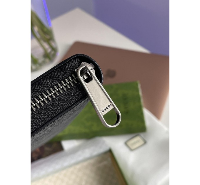 Клатч Gucci Ophidia GG: сіра канва та фірмовий стиль